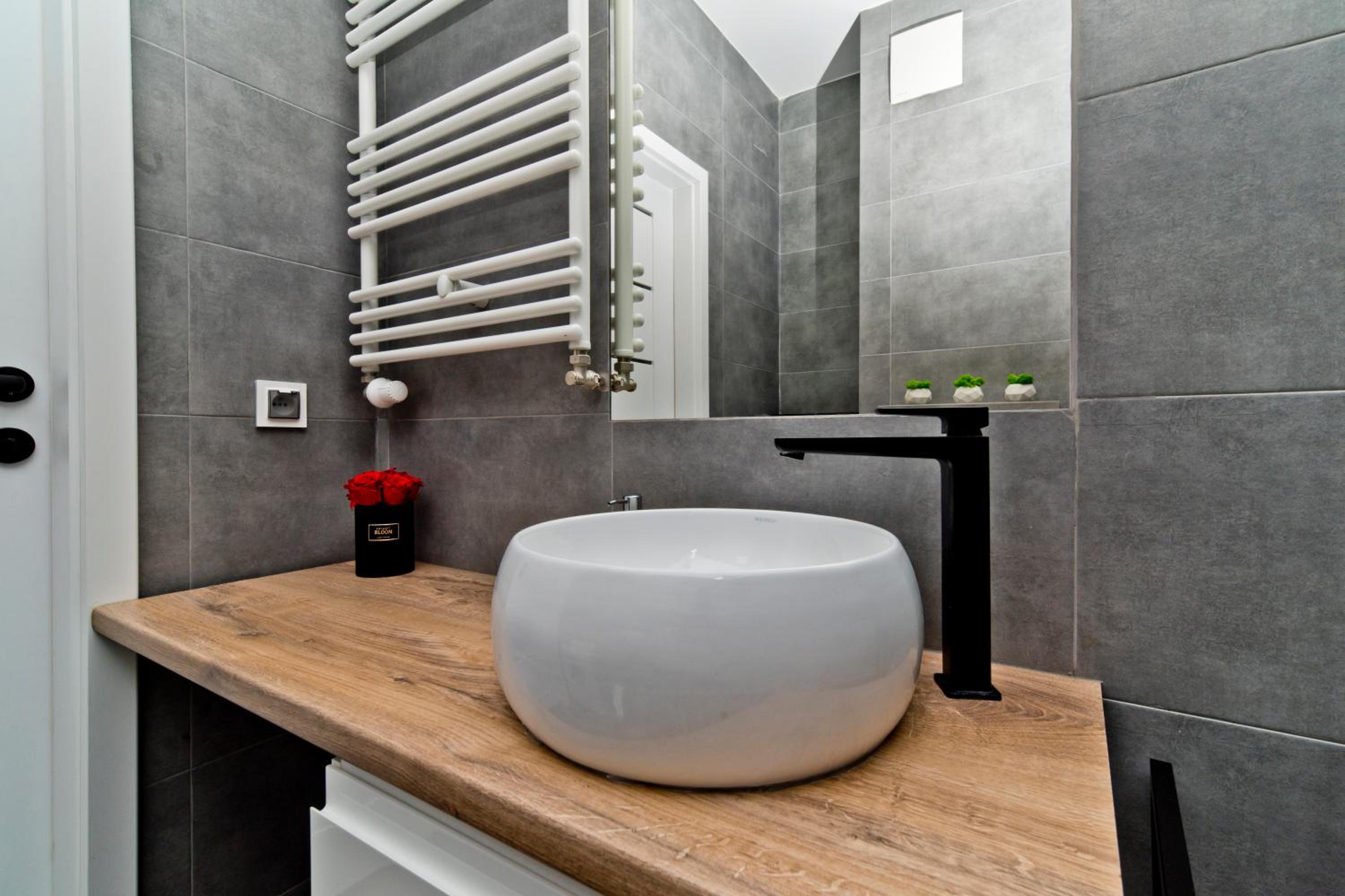 Studio Apartment photo 1