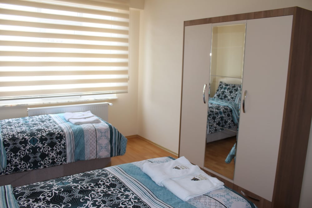 Apartment 6