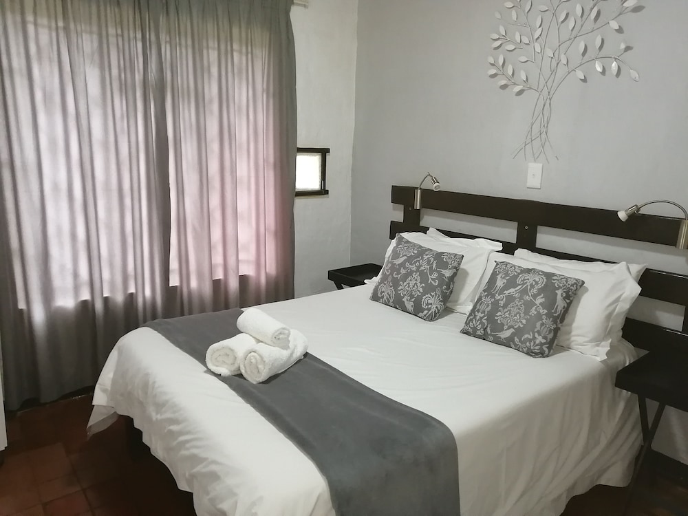 Executive Chalet, 2 Bedrooms, Garden View, Garden Area