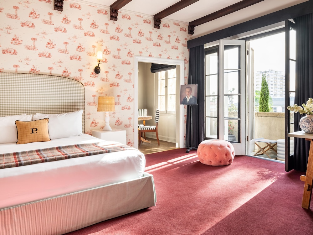 Deluxe Room, 1 Queen Bed, Kitchen (Grand Studio Residence Queen) photo 1
