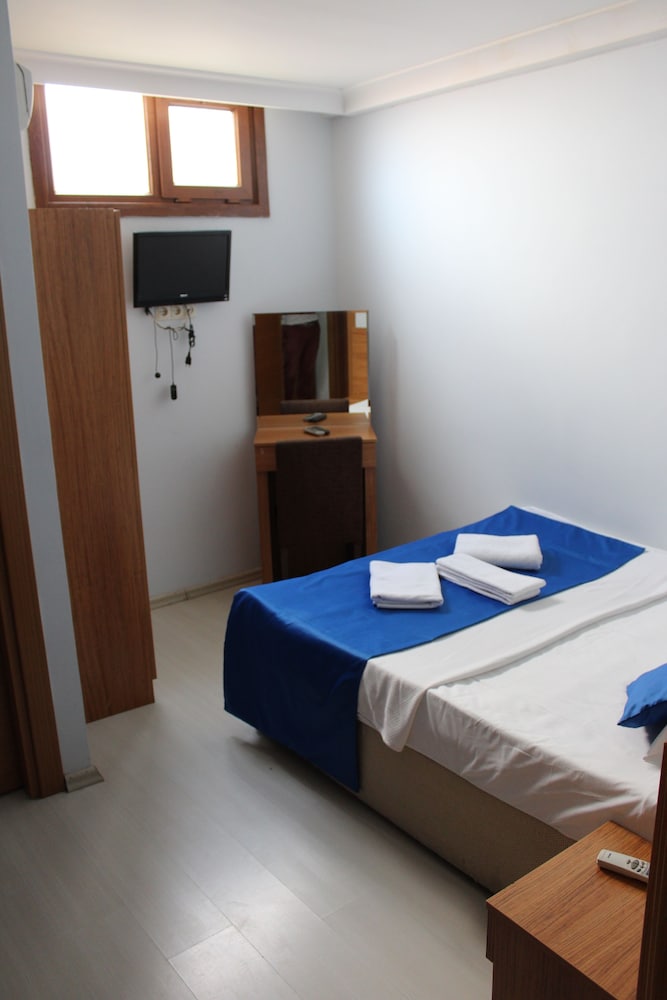 Economy Double Room photo 1