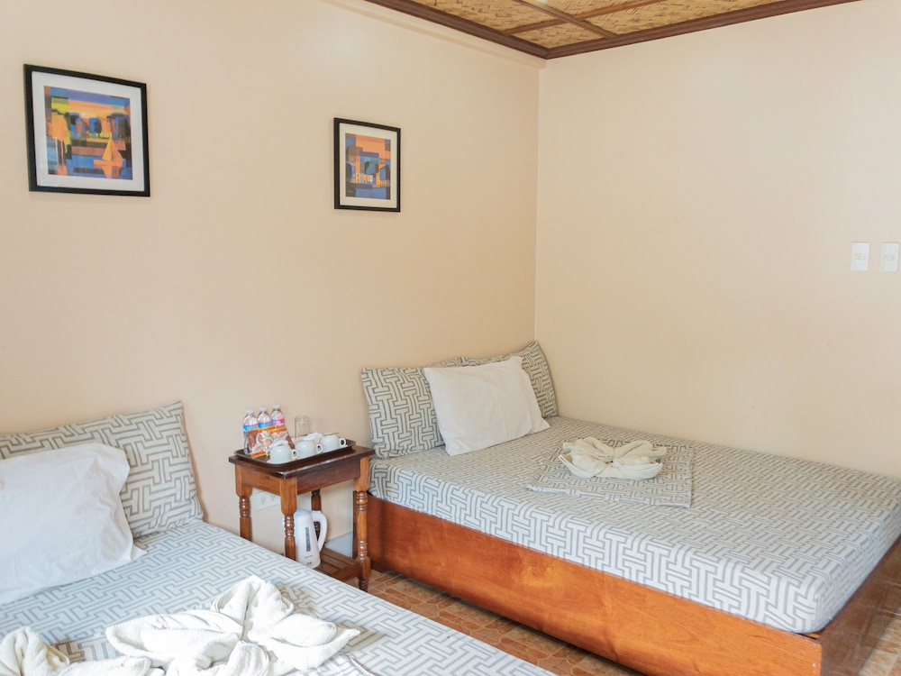 Standard Triple Room photo 3