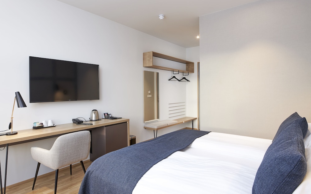 Standard Double or Twin Room photo 3