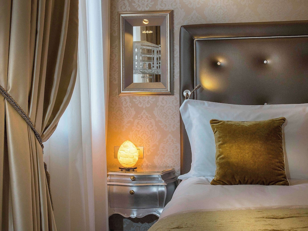 Superior Triple Room, 1 King Bed with Sofa bed