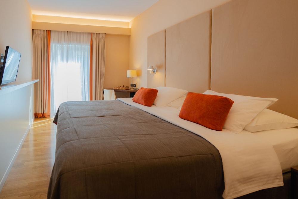 Superior Double or Twin Room photo 3