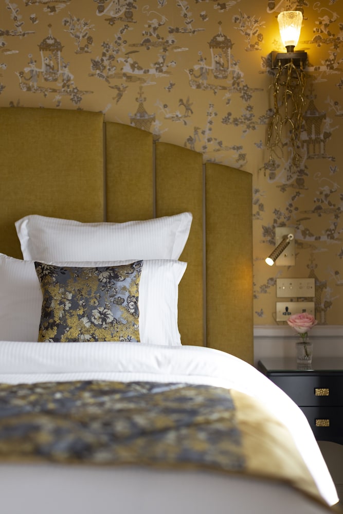 Signature Room, City View photo 2
