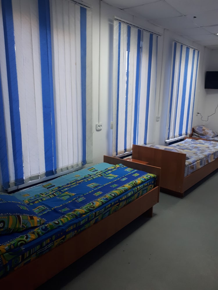 Shared Dormitory, Mixed Dorm (6 beds) photo 3