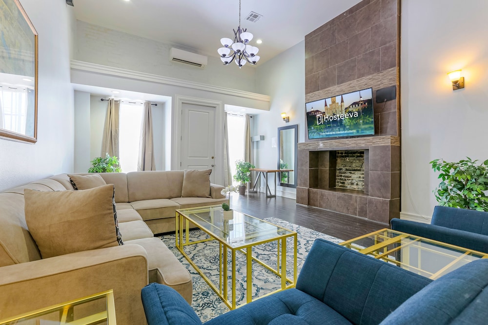 Signature Condo, 3 Bedrooms