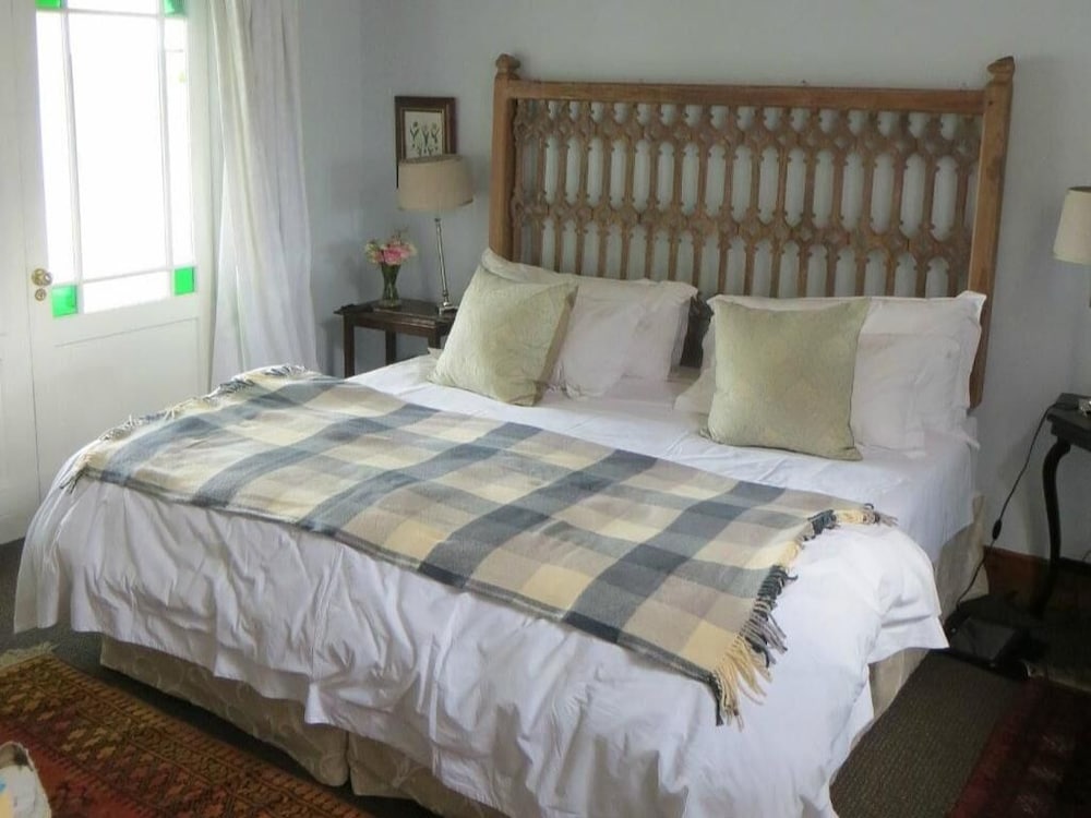 Classic Double or Twin Room, 1 Bedroom, Garden View (02)
