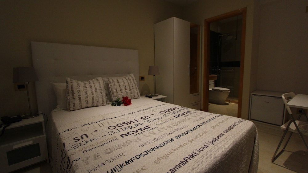 Economy Double Room photo 2