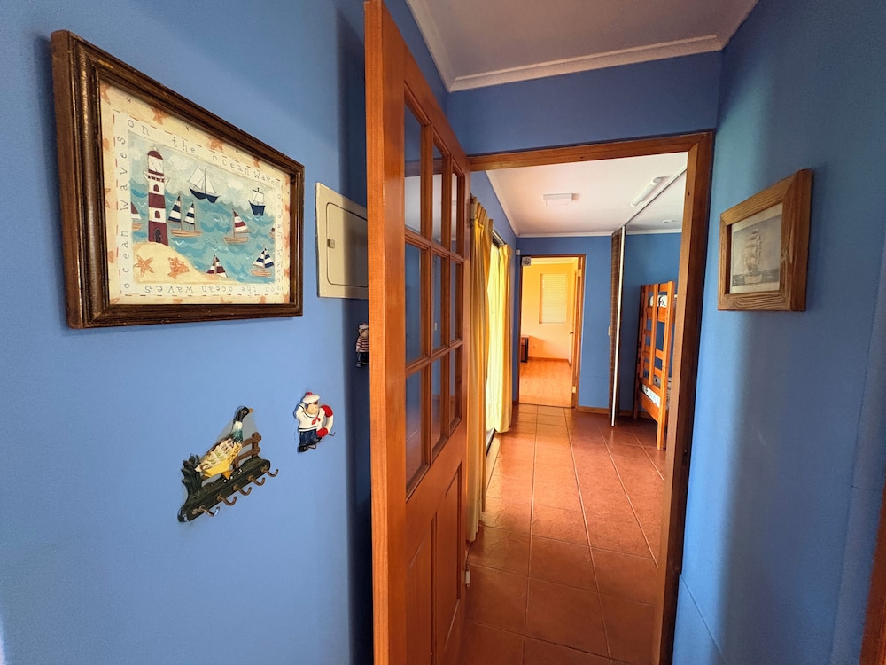 Superior Cabin, 3 Bedrooms, Lake View photo 2