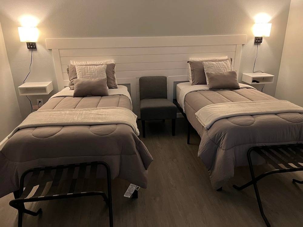 Room, 2 Twin Beds