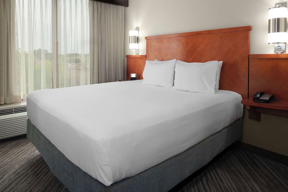 Room, 1 King Bed with Sofa bed (Specialty) - Photo 2