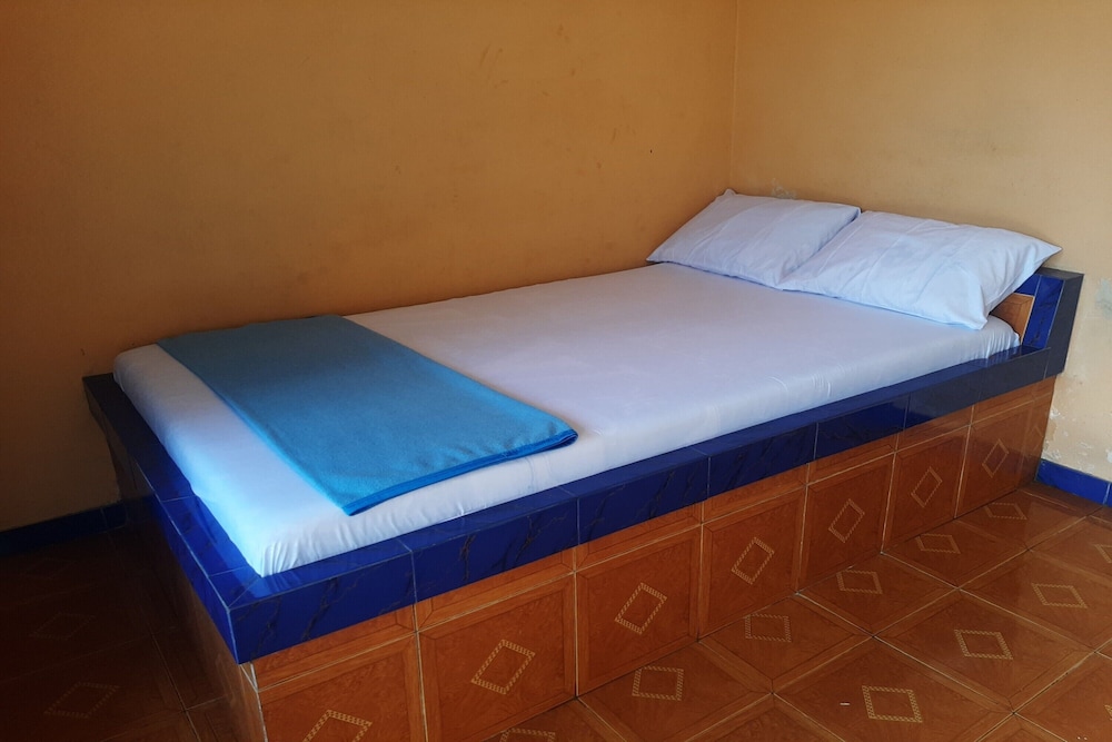 Basic Double Room photo 3