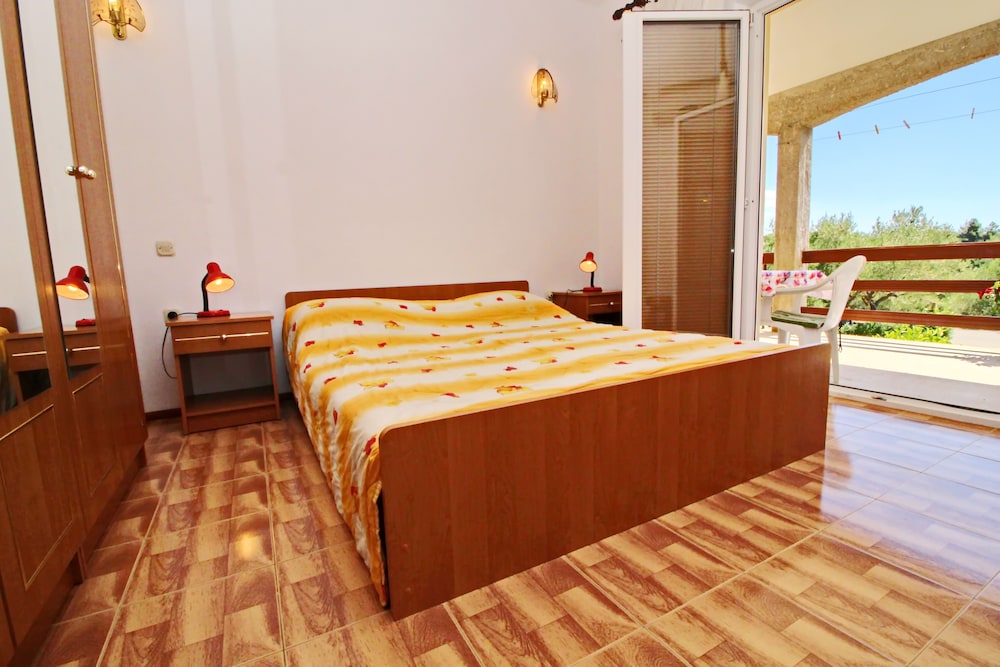 Comfort Apartment, 1 Bedroom, Terrace, Garden View