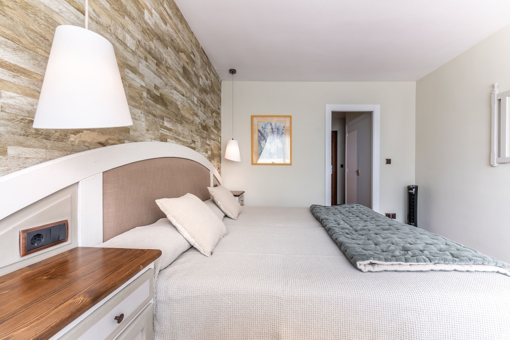 Superior Double Room - Photo 9