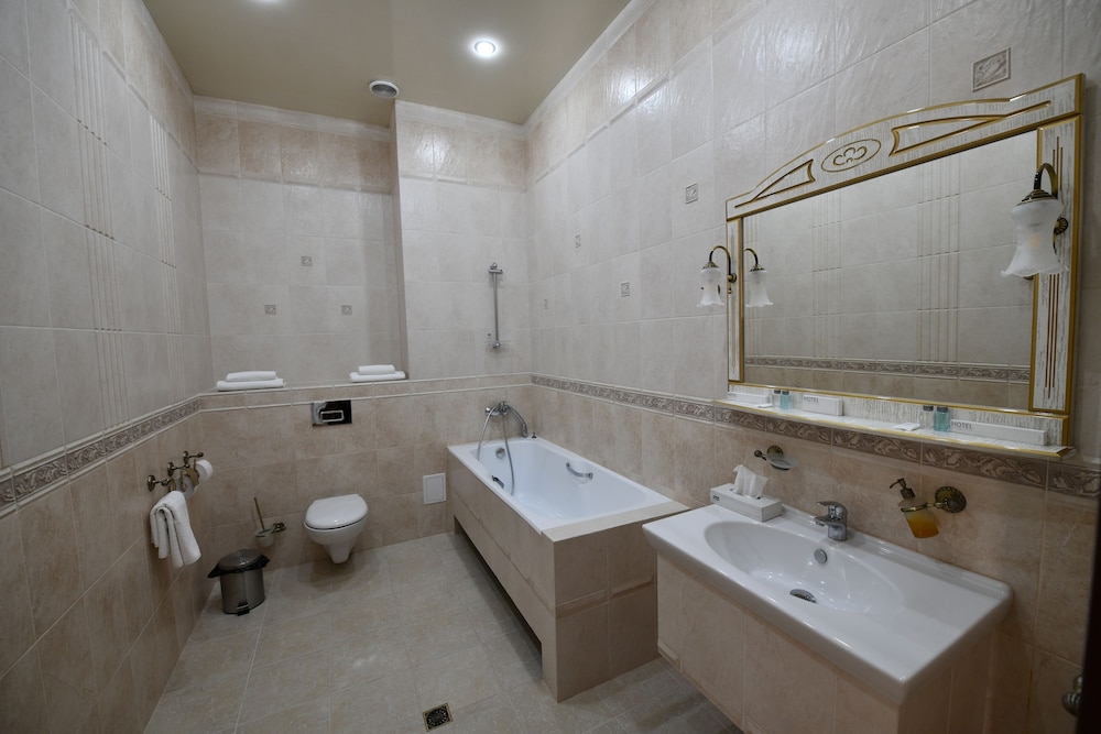 Executive Suite