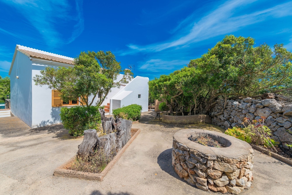 Villa photo 3