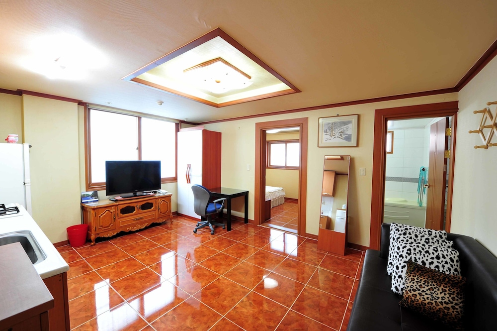 Deluxe Double Room, 1 Double Bed photo 2