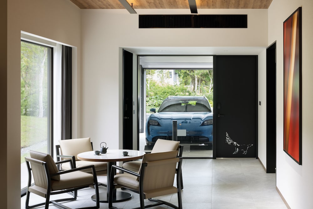 Villa (Garden Villa, Private Garage) - Photo 2