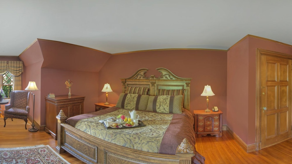 Castle King Room photo 1