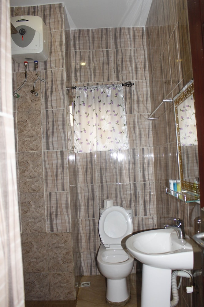 Executive Room - Photo 2