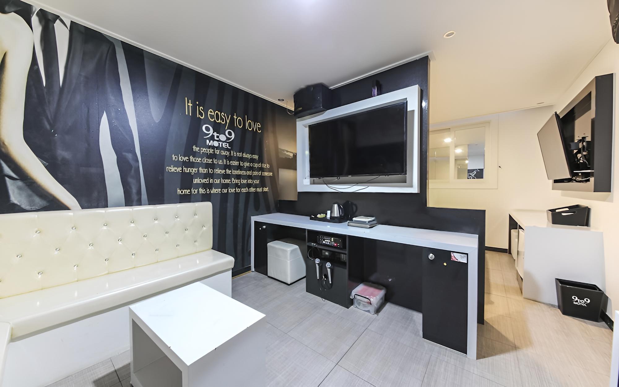 Room (Deluxe room (Netflix viewing - person) photo 3