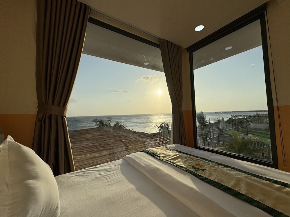 Honeymoon Double Room Single Use photo 3