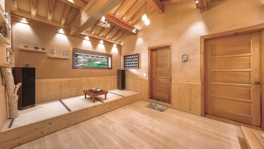 Basic Room, 1 Bedroom (Suni's Room)
