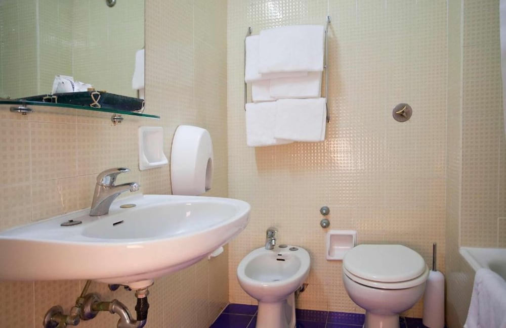 Economy Room - Photo 2