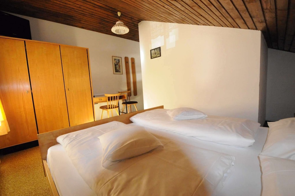 Basic Double Room