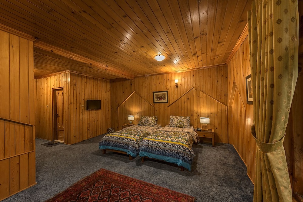 Luxury Family Room photo 2