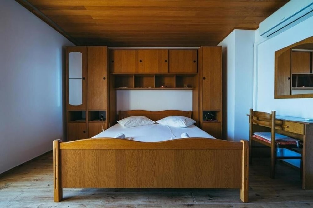 Apartment (Nada - close to the sea and sea view ) photo 3