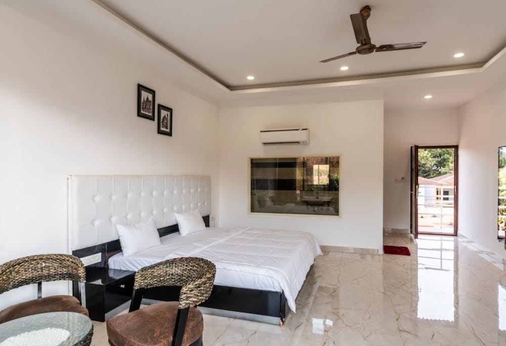 Standard Room, City View