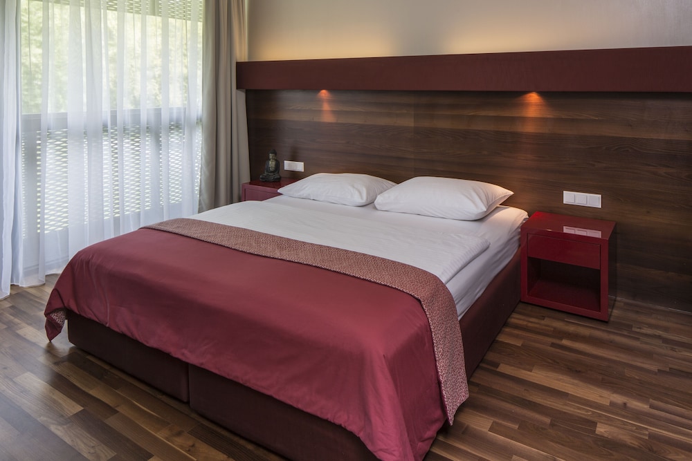Comfort Room, City View photo 1