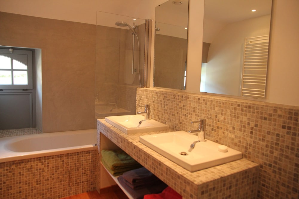 House photo 2