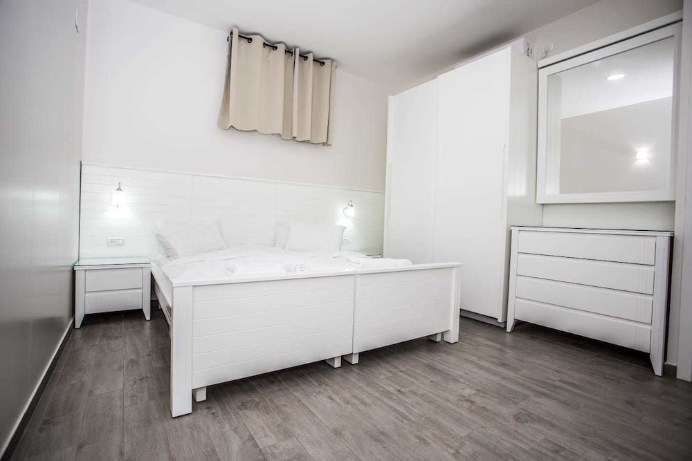 Family Apartment photo 2