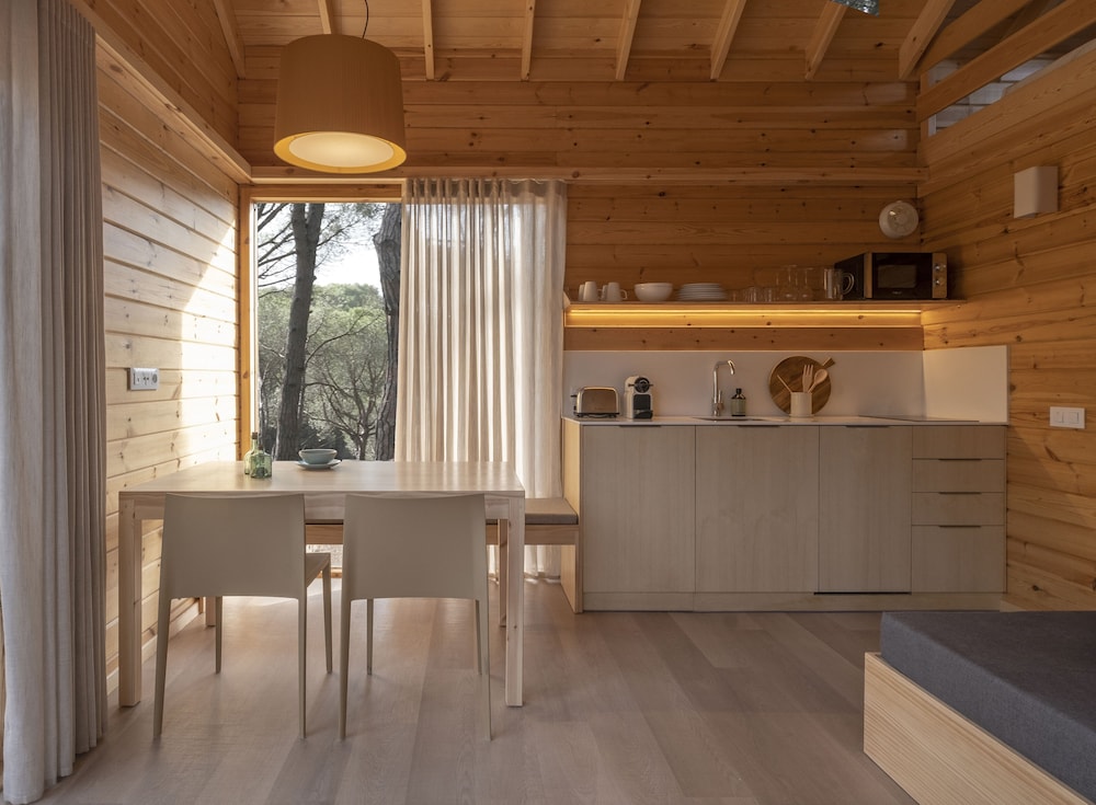Deluxe Bungalow