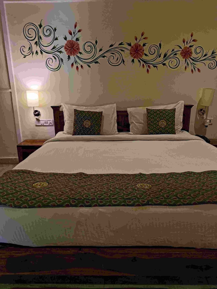 Deluxe Double Room photo 2