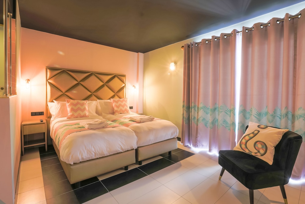 Habitación Estándar, 1 Cama Queen, Balcón