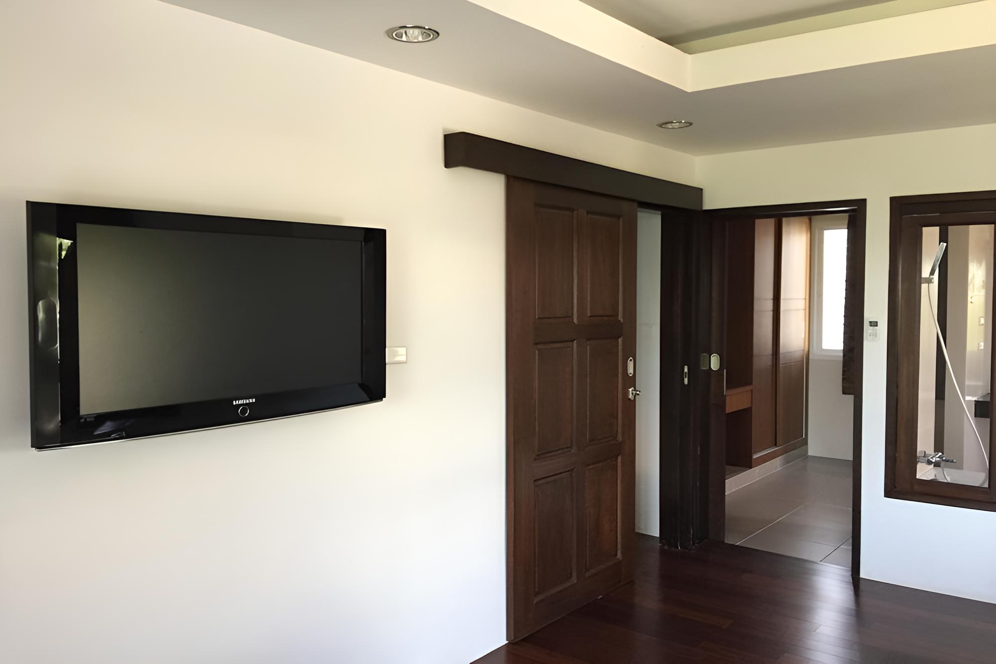 Deluxe Triple Room with Private Pool
