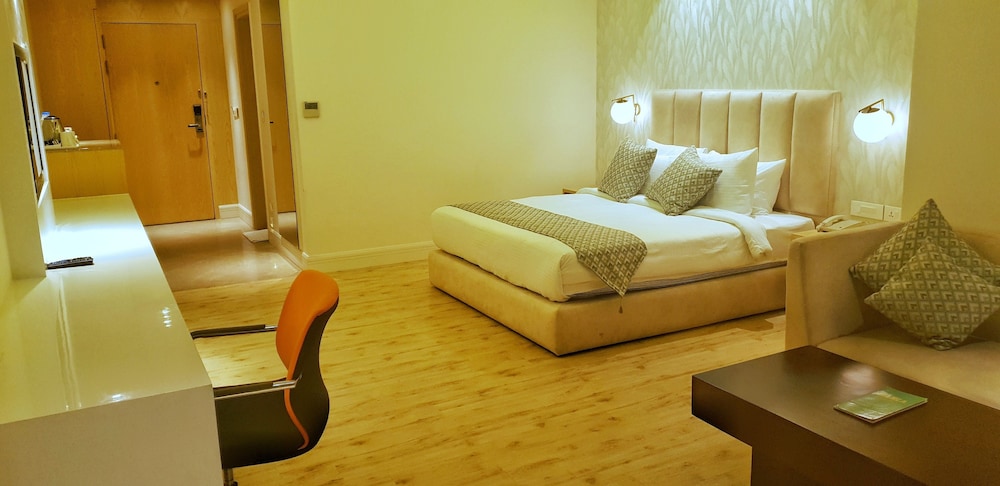 Premier Room - Photo 4