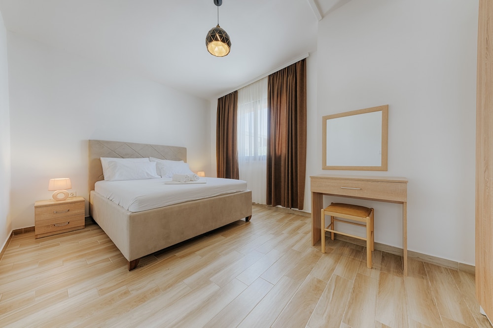 Basic Bungalow