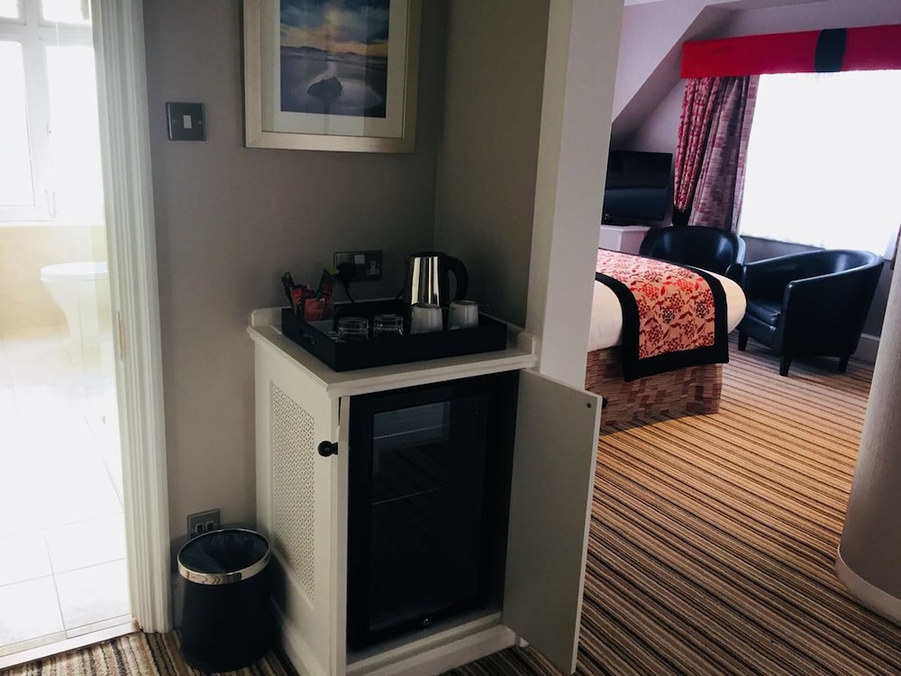 Suite, 1 King Bed, Non Smoking - Photo 6