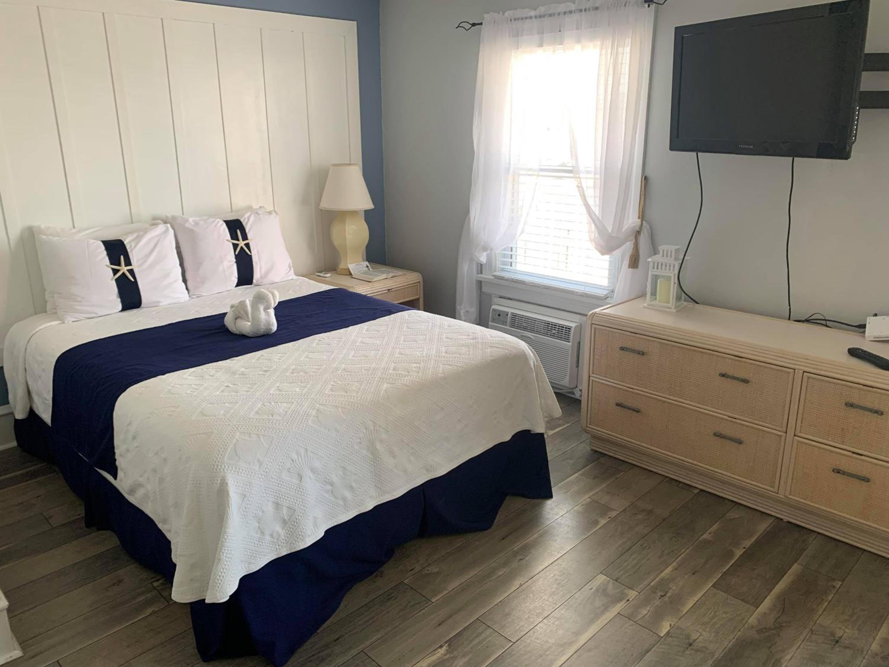 Queen Room with Balcony
