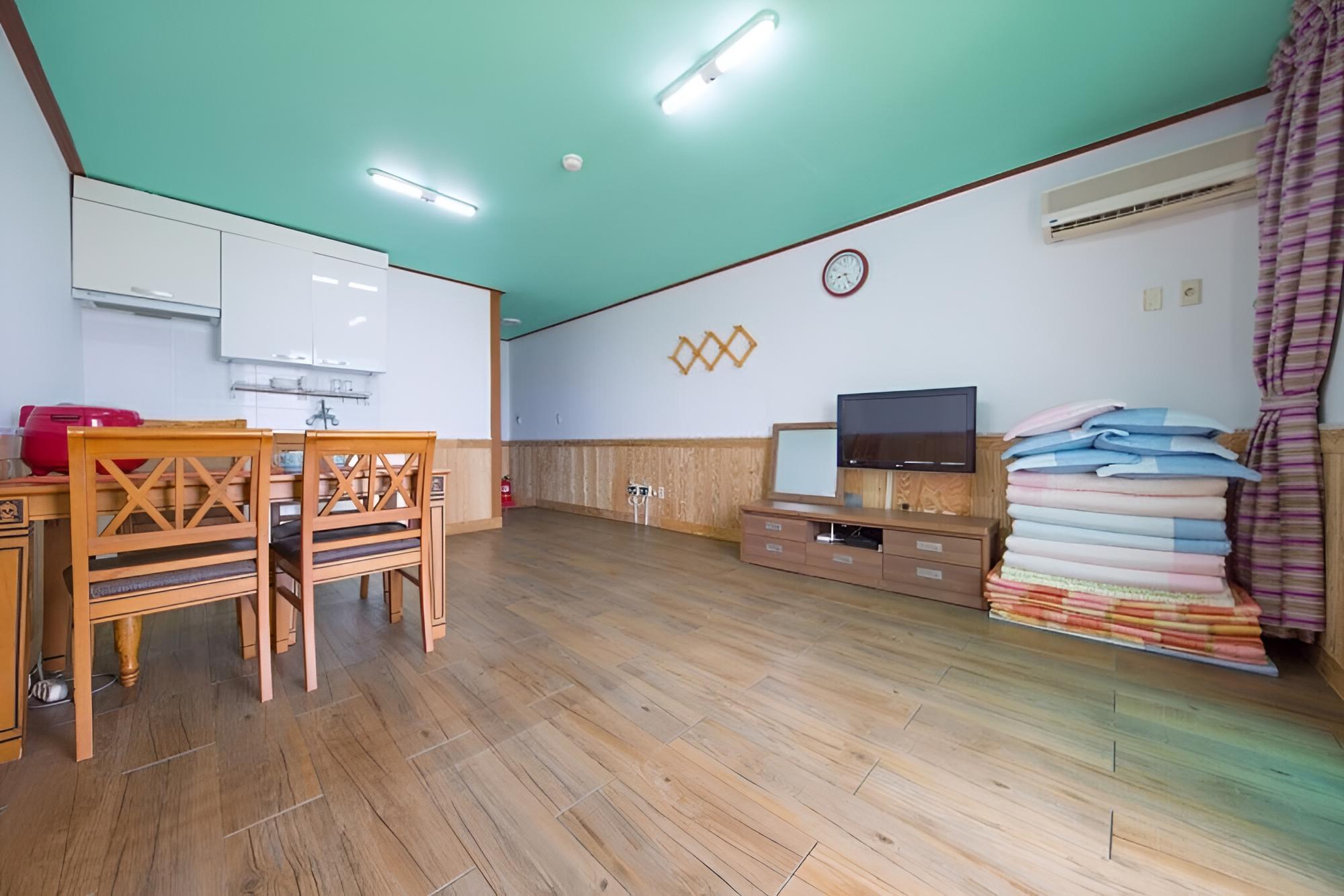 Room (306 (30m ondol)) - Photo 6