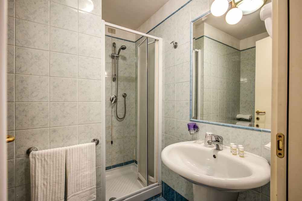 Triple Room - Photo 2