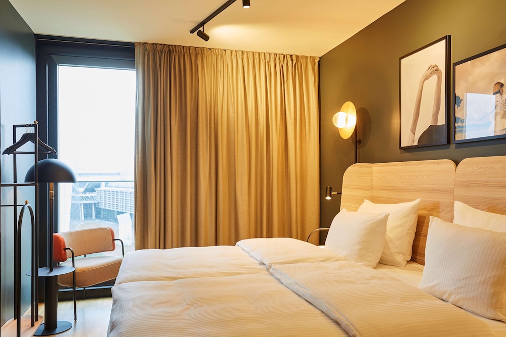 Standard Room (King) - Photo 7