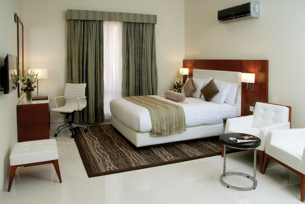 Executive Room photo 2