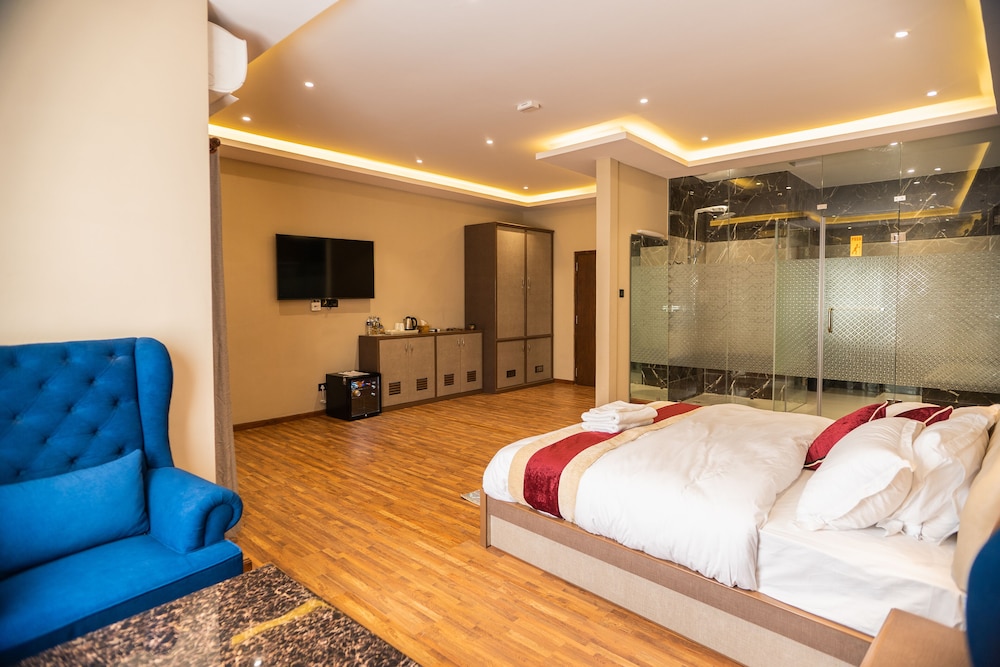 Executive Room photo 2